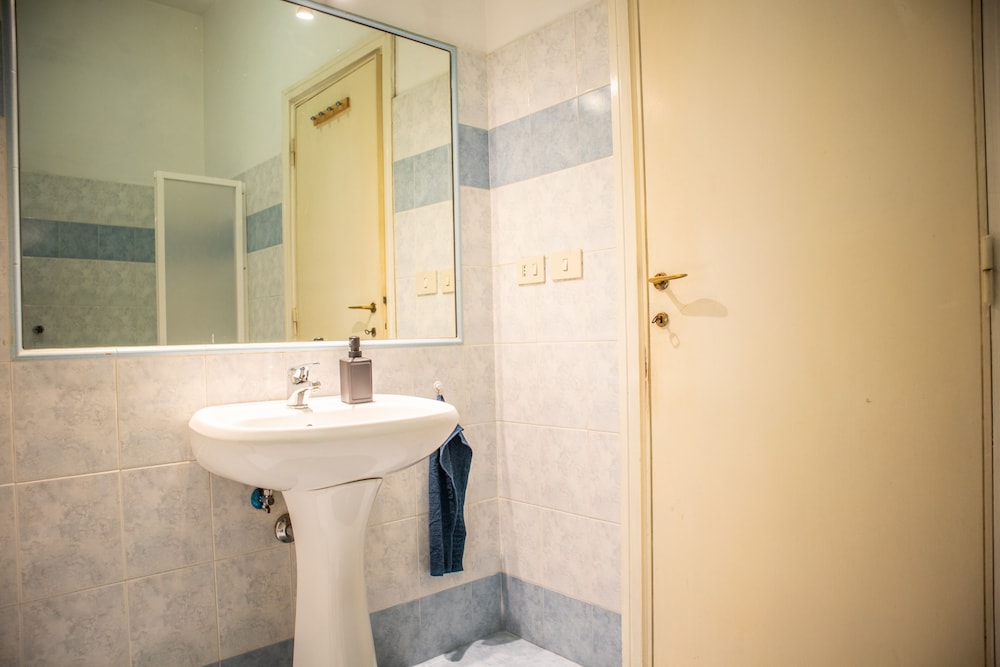 Kamchu Apartments Single Room Viale Somalia 17 photo 3