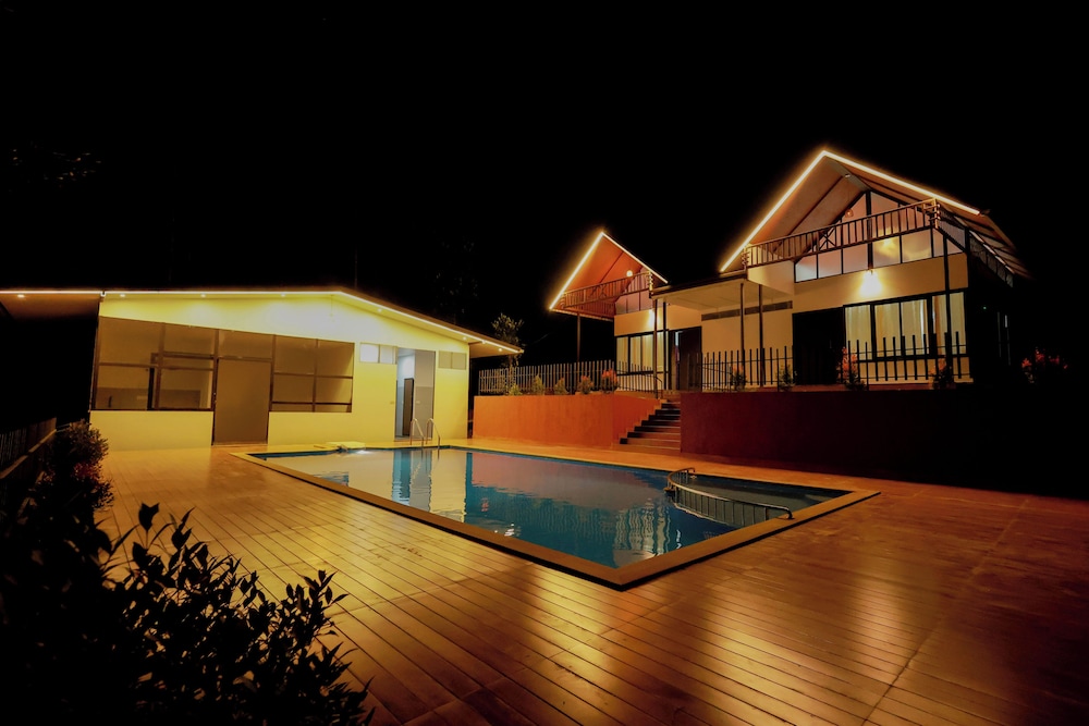 Prakrithi Luxe Retreat