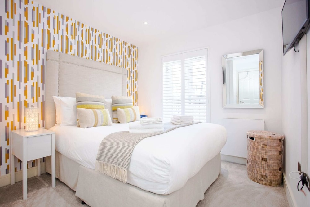 Bright 1 Bedroom Apartment in Regent's Park