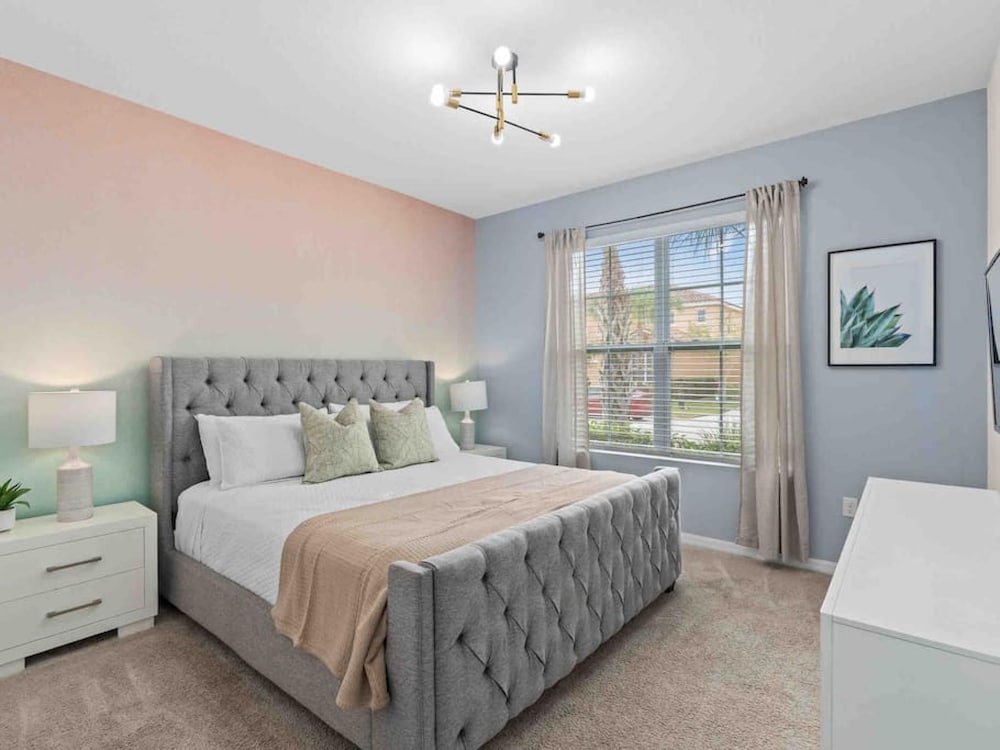Super Comfy- 7BD 5 5BA Sleep s 22 w Amenities
