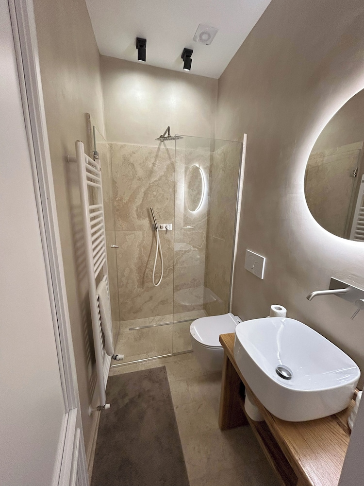 Garibaldi 14 Suite