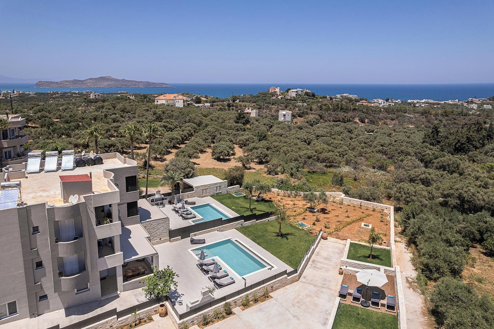Kymélia Luxury Residences With Sea View