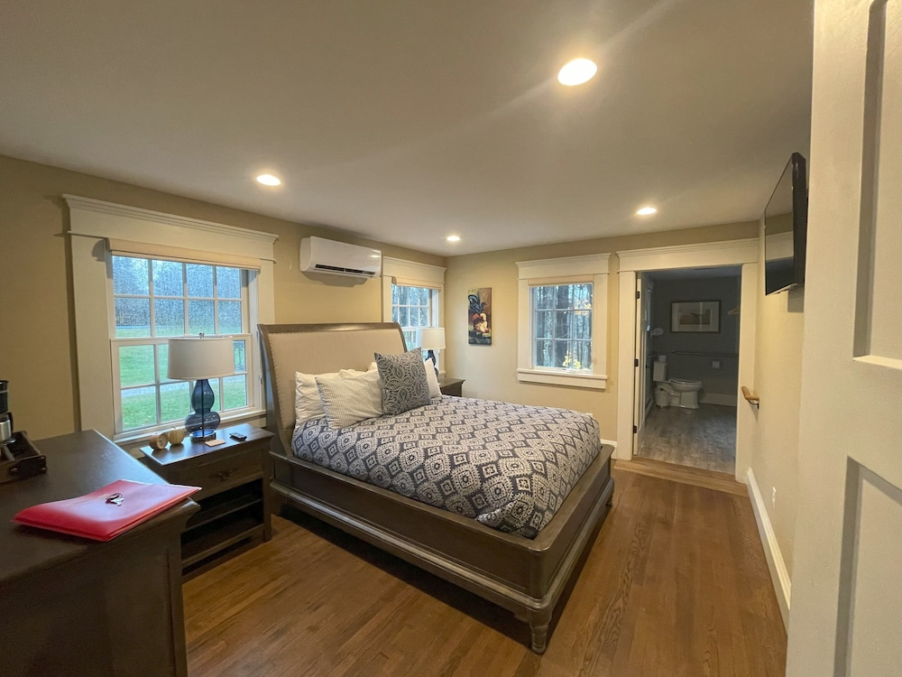 Brook Bound Inn view 4