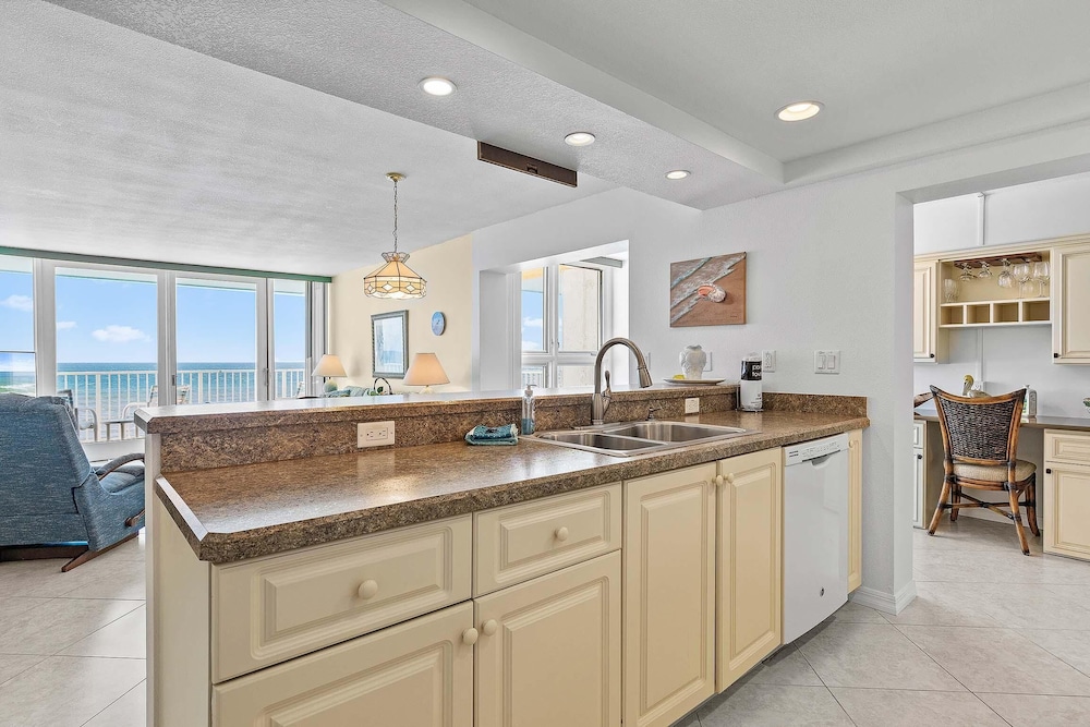 Smyrna Beach Club 818b