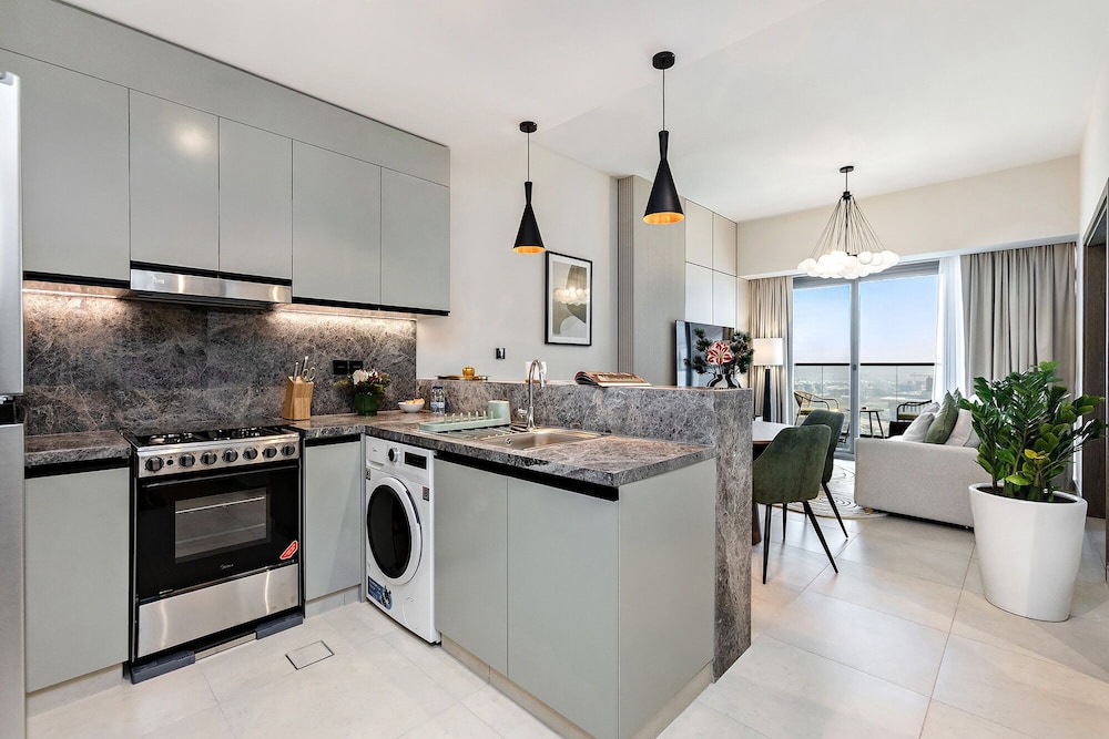 Stylish 1BR Apartment at Golf Gate