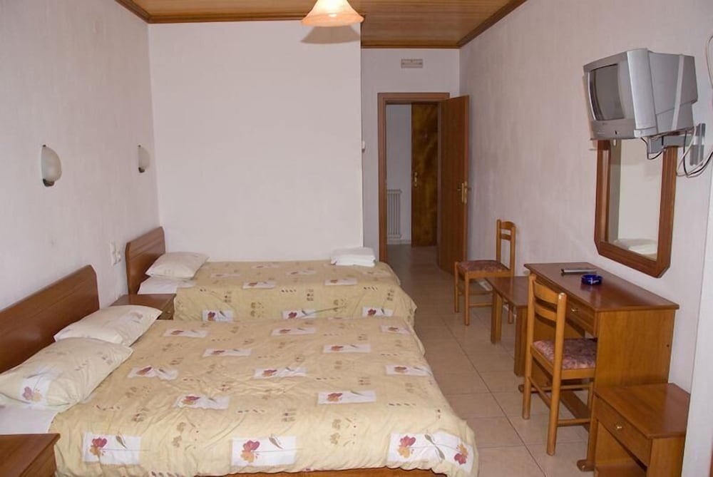 Guesthouse Arsenis view 2