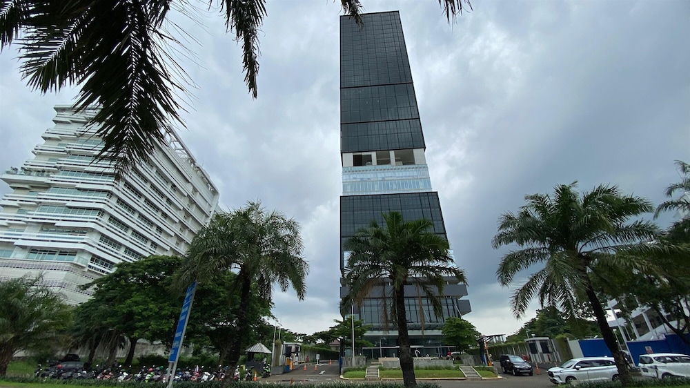 Warm And Cozy 1Br At The Smith Alam Sutera Apartment