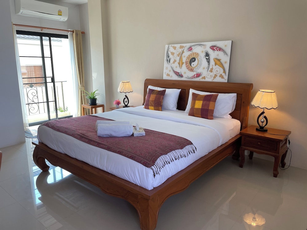 Laph Kham House view 4