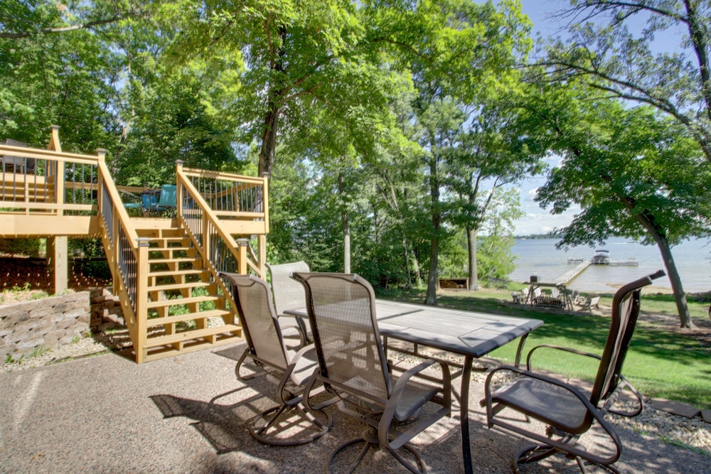 Lakefront Brainerd Cabin w/ Fireplace! view 3