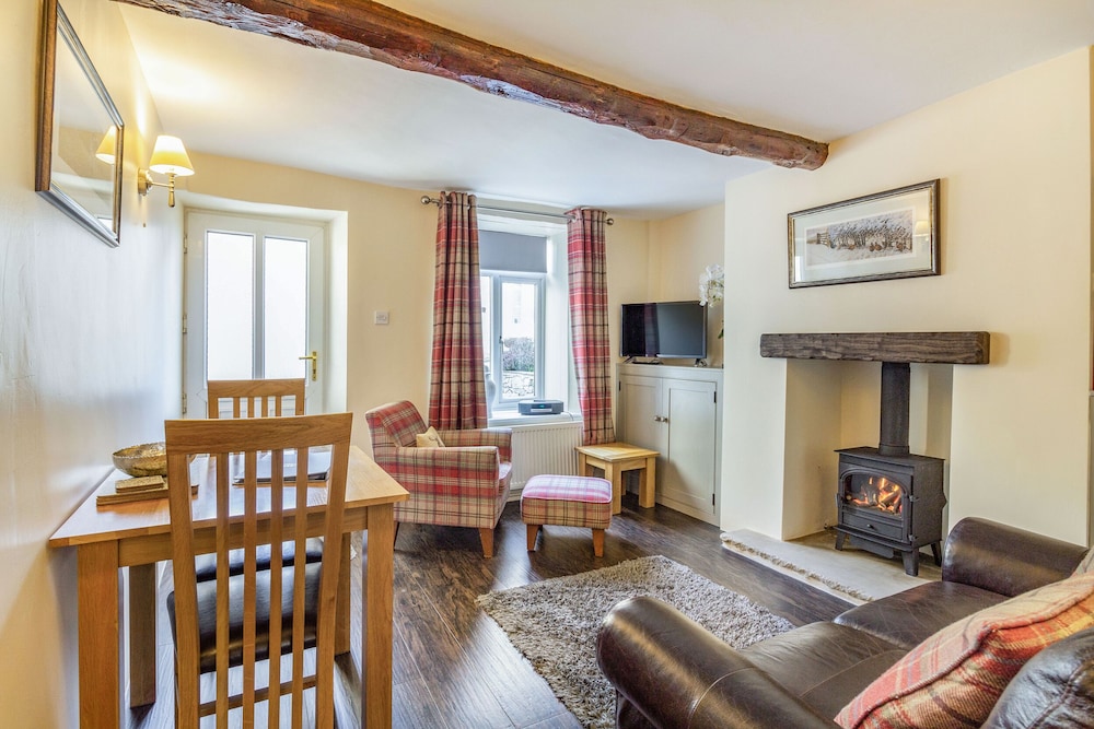 Smithy Cottage view 3