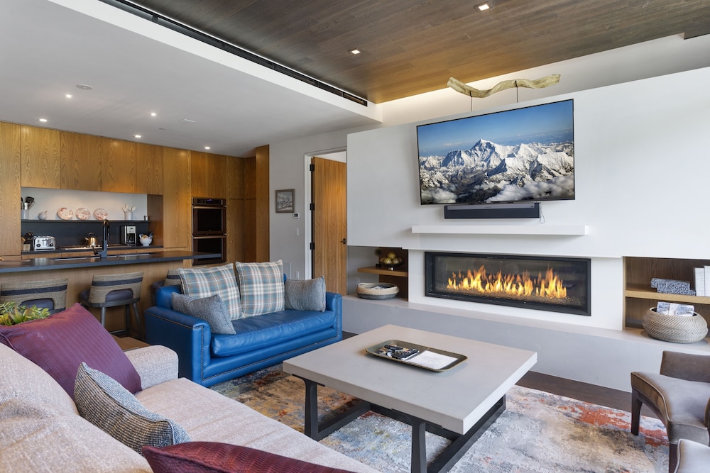 One Empire Pass at Deer Valley Resort - Three Bedroom Residence #402 3 Condo