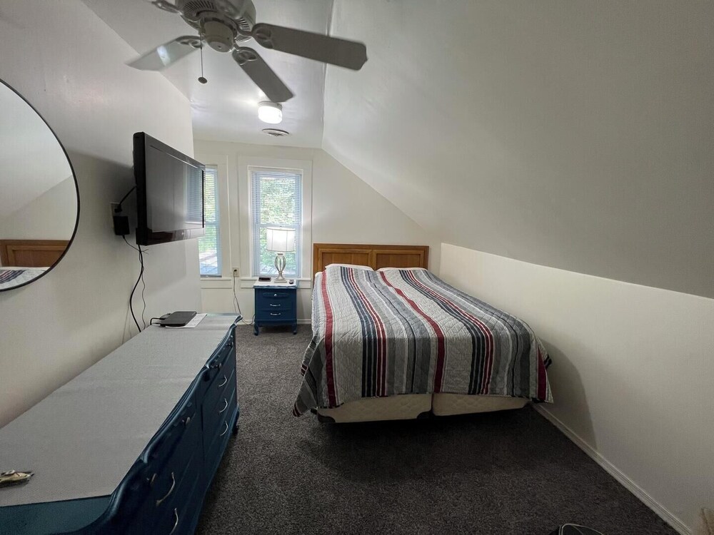 Bayard Avenue 707
