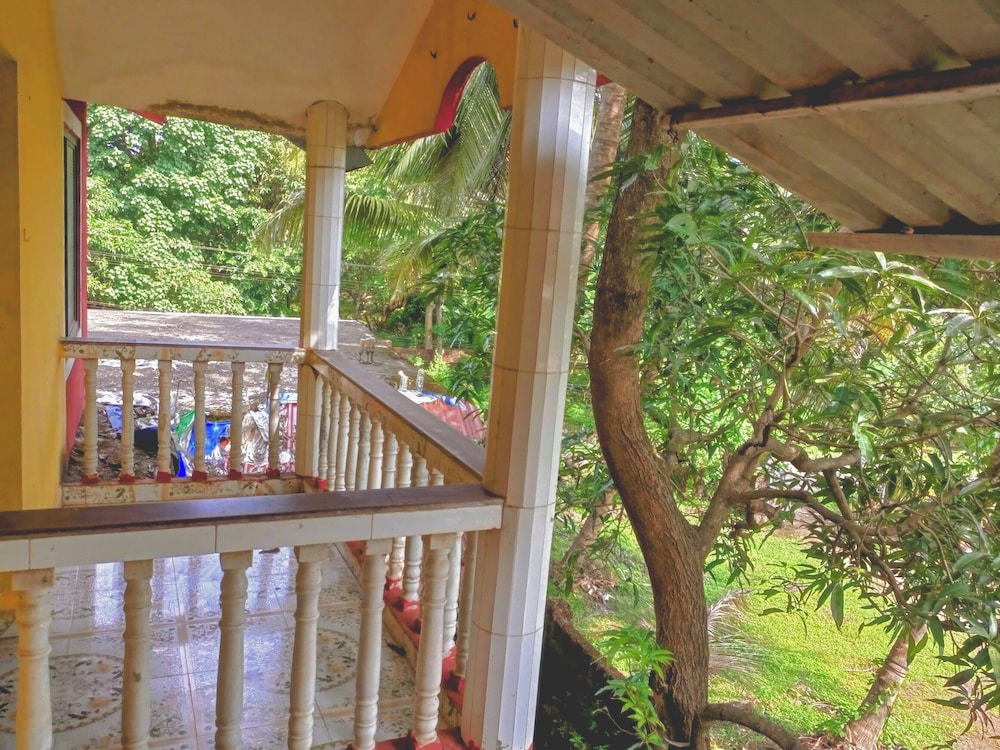 Vailankani guest house