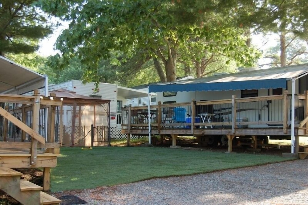 Drakes Island Resort - Property Image 14