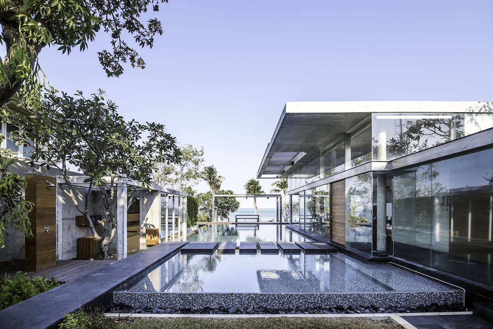 Sunsky Villa Huahin