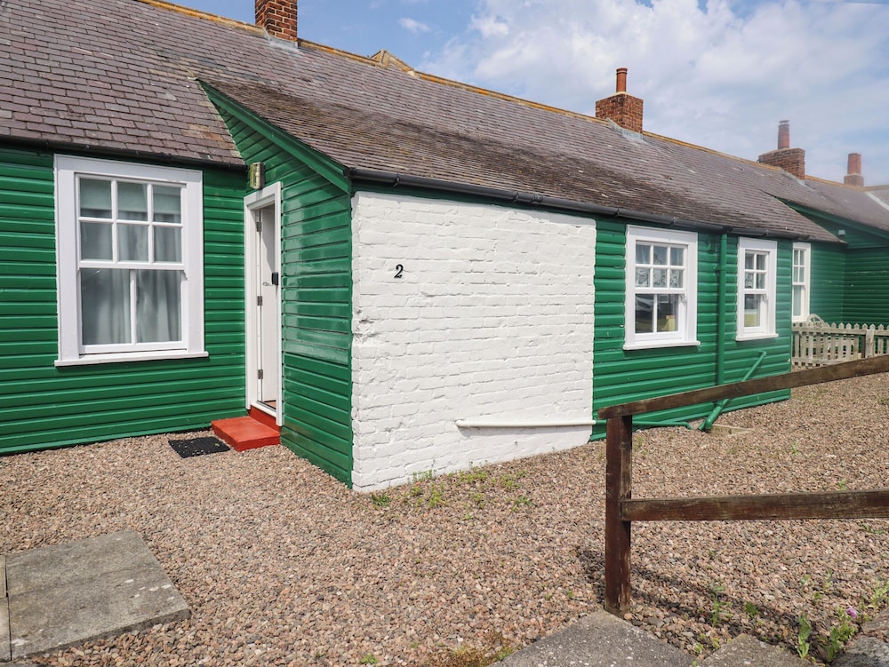 Armstrong Cottages No2