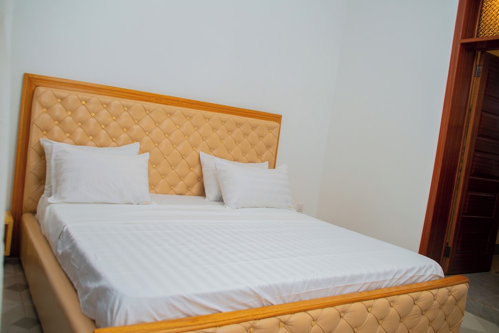 Rond Point Gorilla Boutique & Apartments