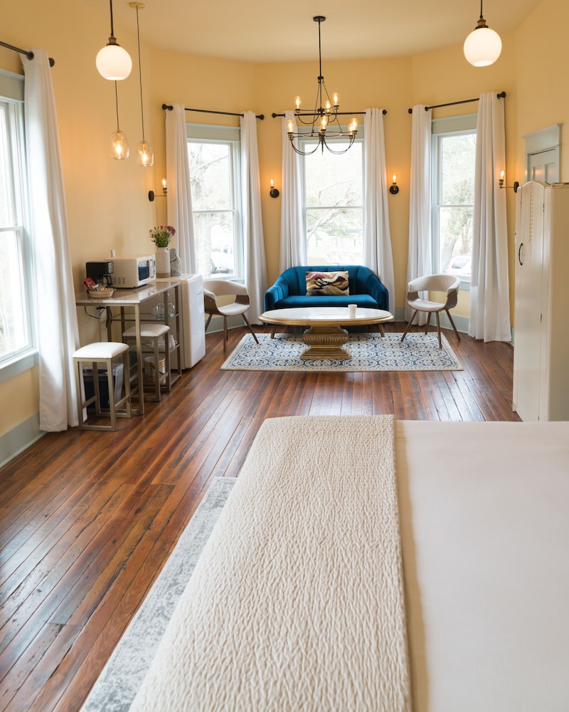 Abita Springs Hotel