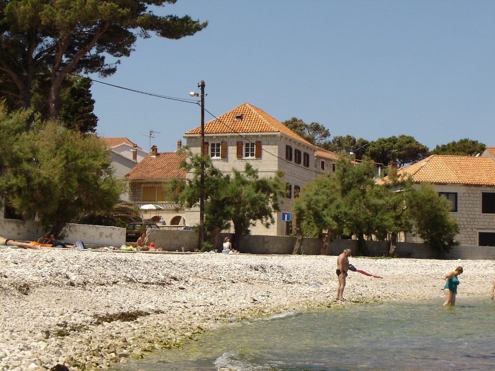 Piv - 10 m From Beach - A1 view 5