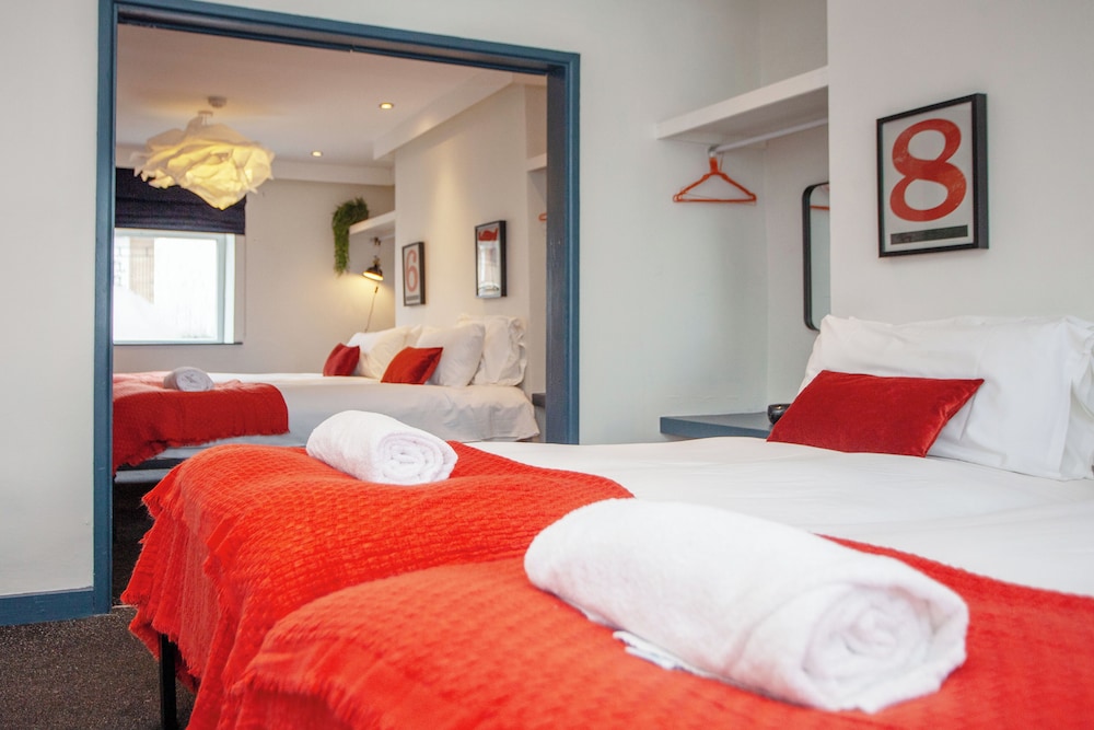 higgihaus 107 Sleeps 4 Monday - Friday