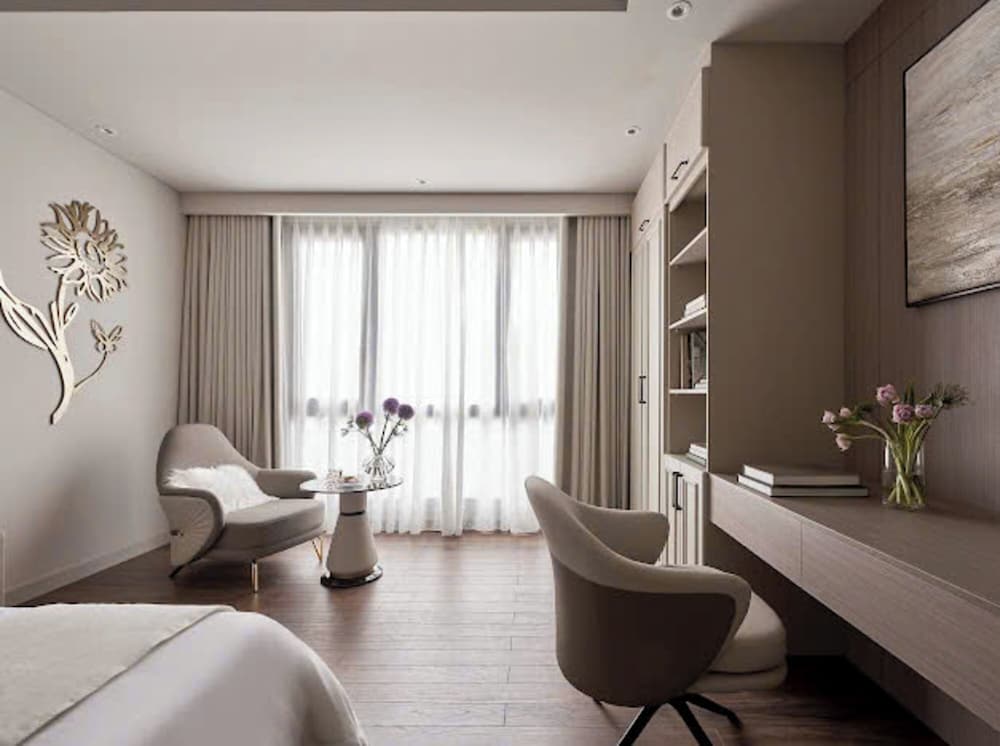 Sunflower Apartment - Suite by THC Group