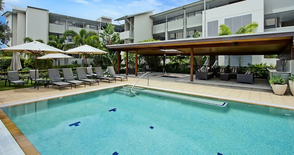 Luxury Apartments on Bells Boulevard