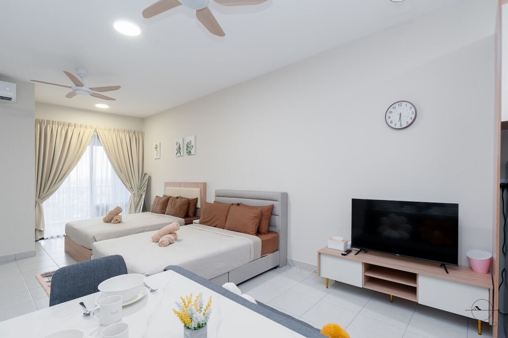 Netizen Cheras Residence by Emily in Town