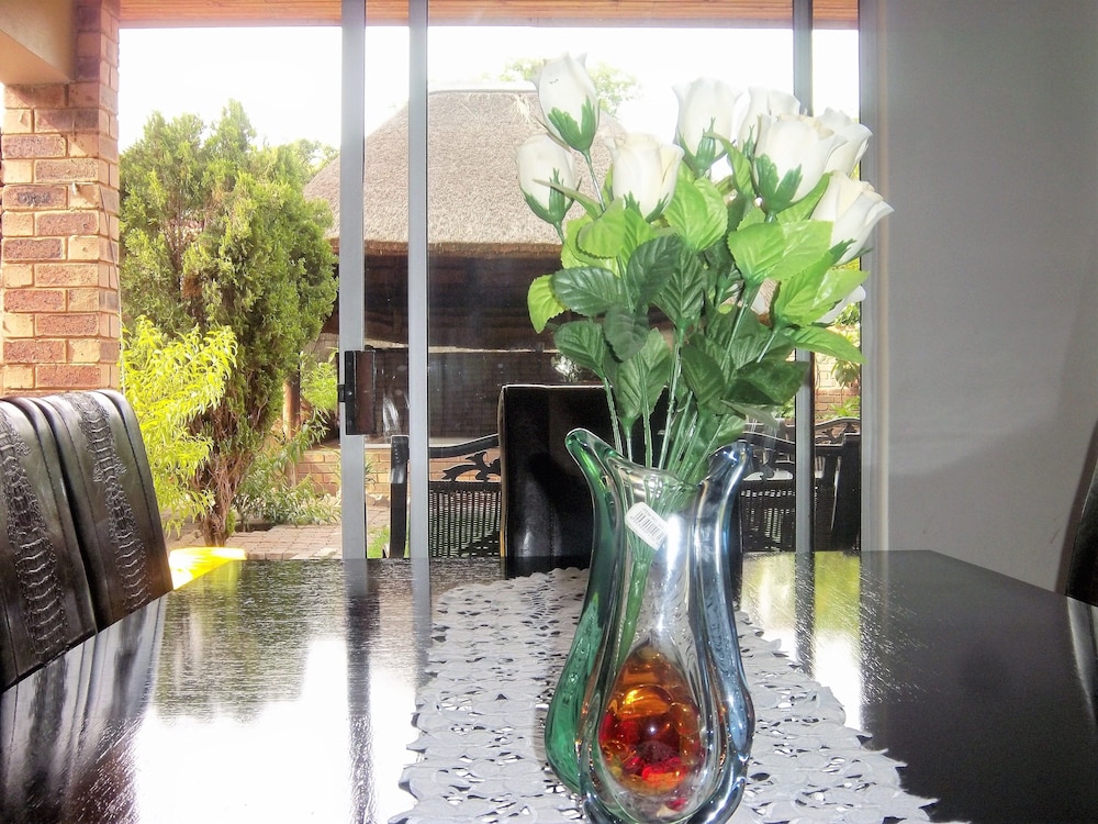 Franchise Sister Guest House