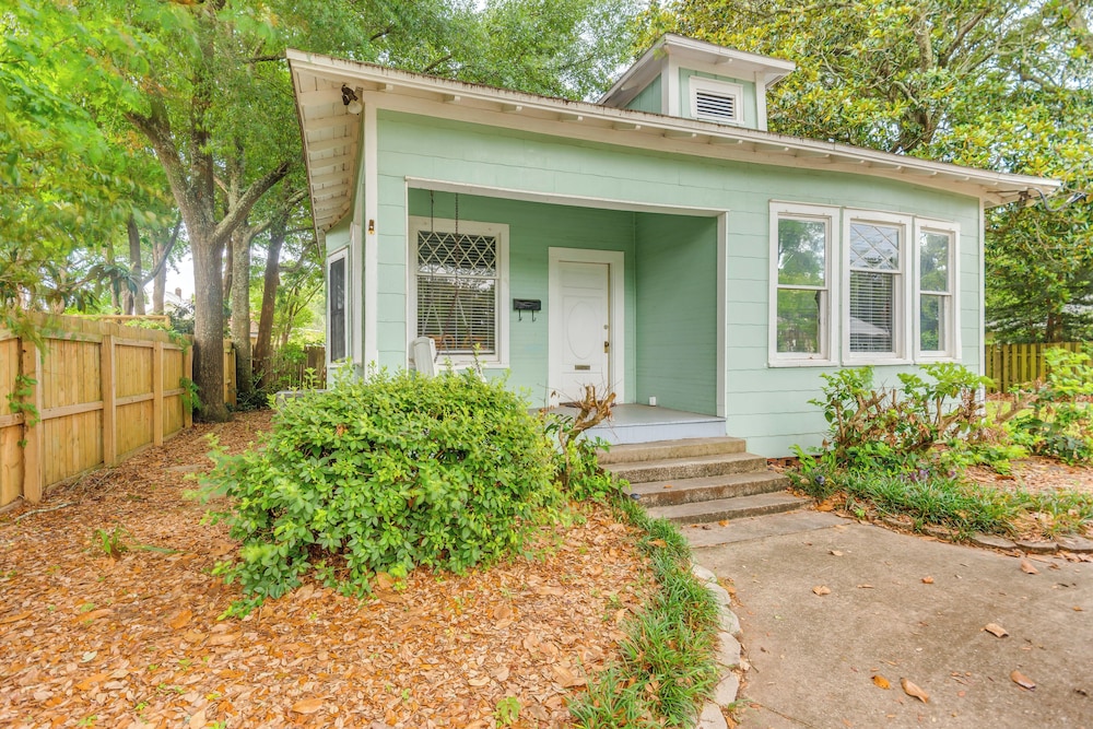 8 Mi to Pensacola Beach: Home w/ Private Pool