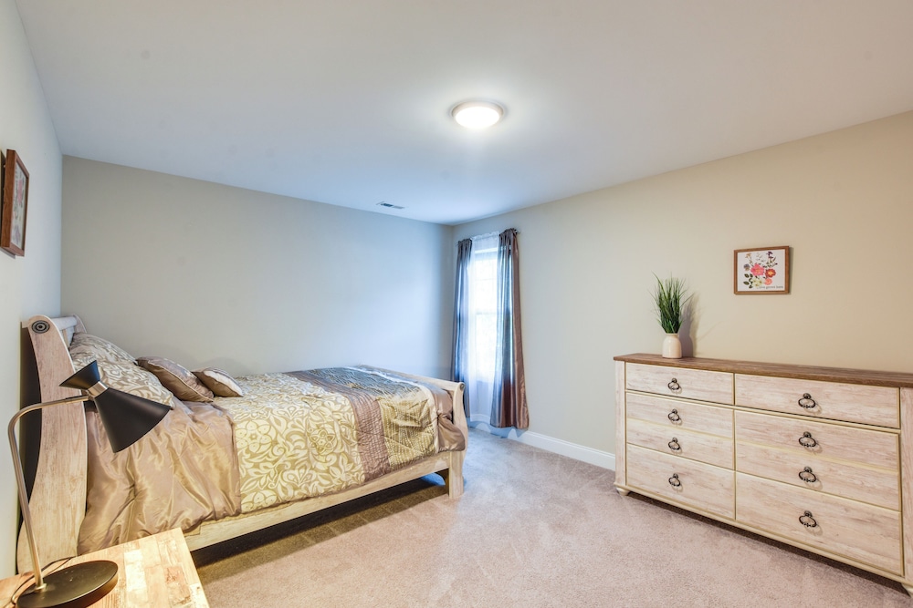 11 Mi to Fort Bragg: Family Home w/ Patio!
