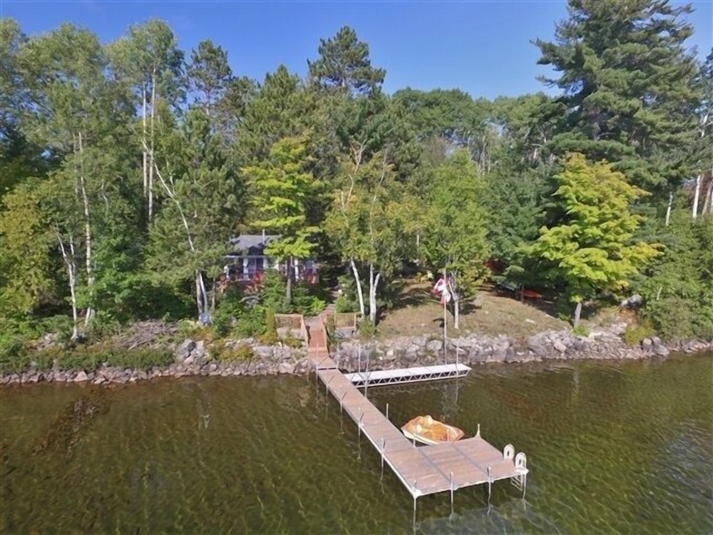 416 Papineau Lake 2 Bedroom Cottage