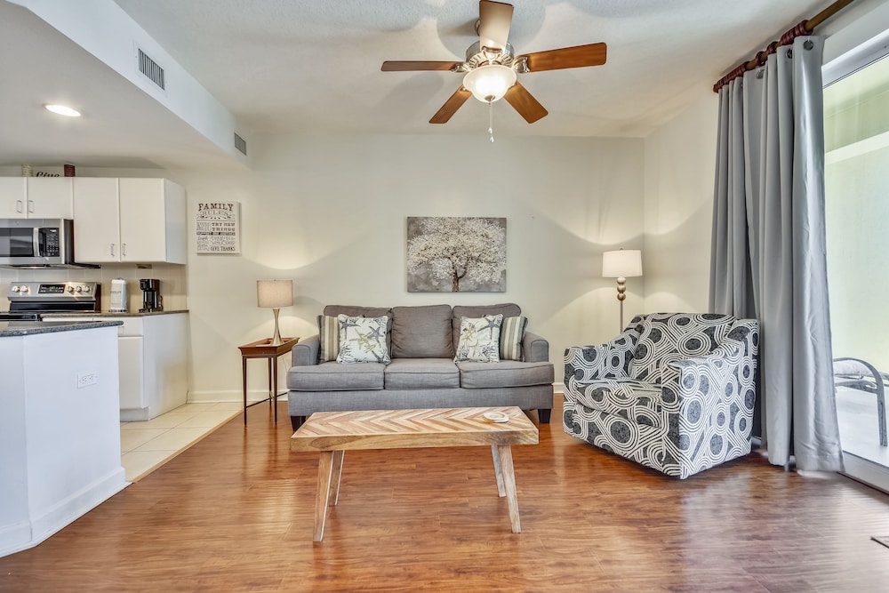 Grand Panama Beach Resort by Book That Condo