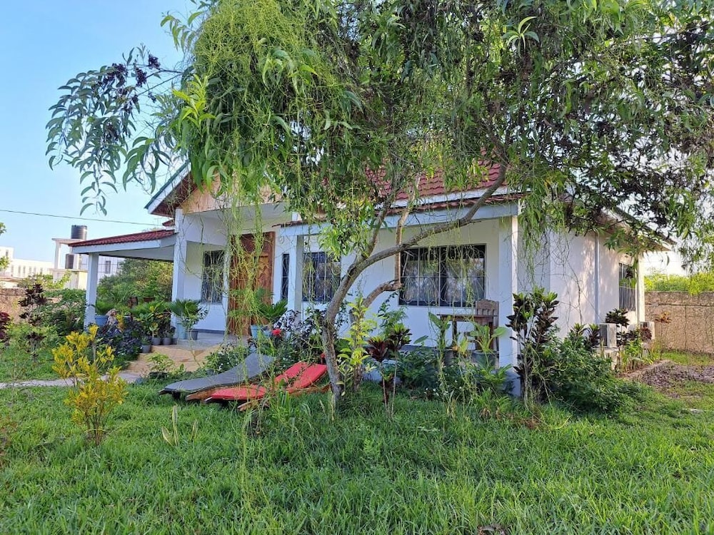 Diamond Coast Villa and Apartments