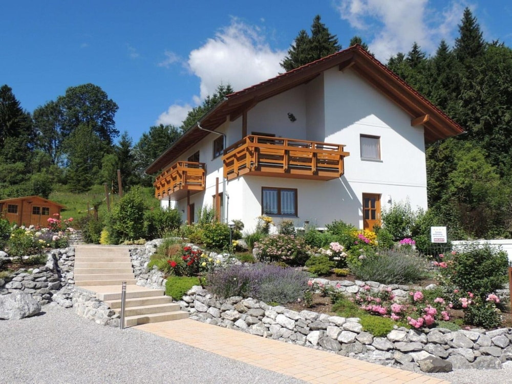 Holiday Apartment at the Rose Garden