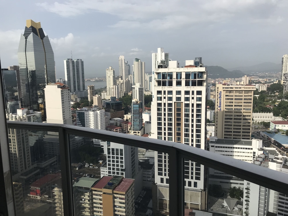 Denovo - Executive Residences