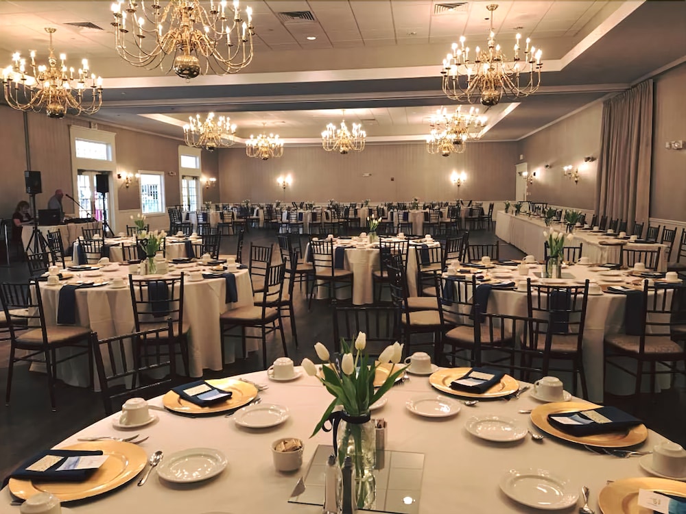 Chocksett Inn and Restaurant