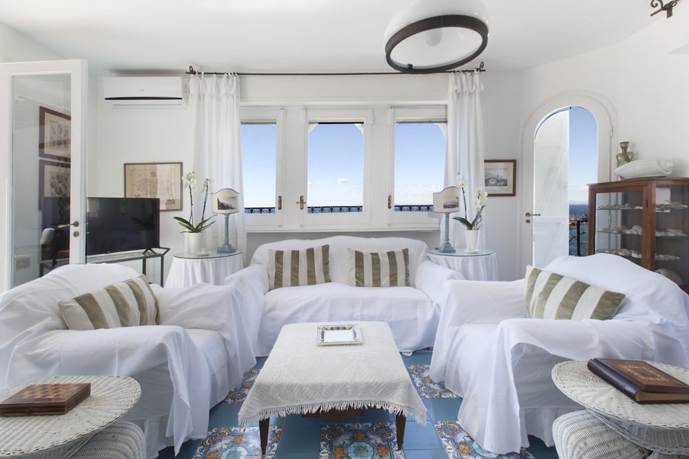 Villa Bouganville in Massa Lubrense