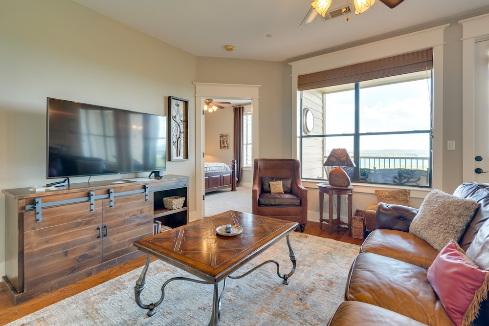 Jonestown Condo on Lake Travis w/ Community Pool! - Property Image 19