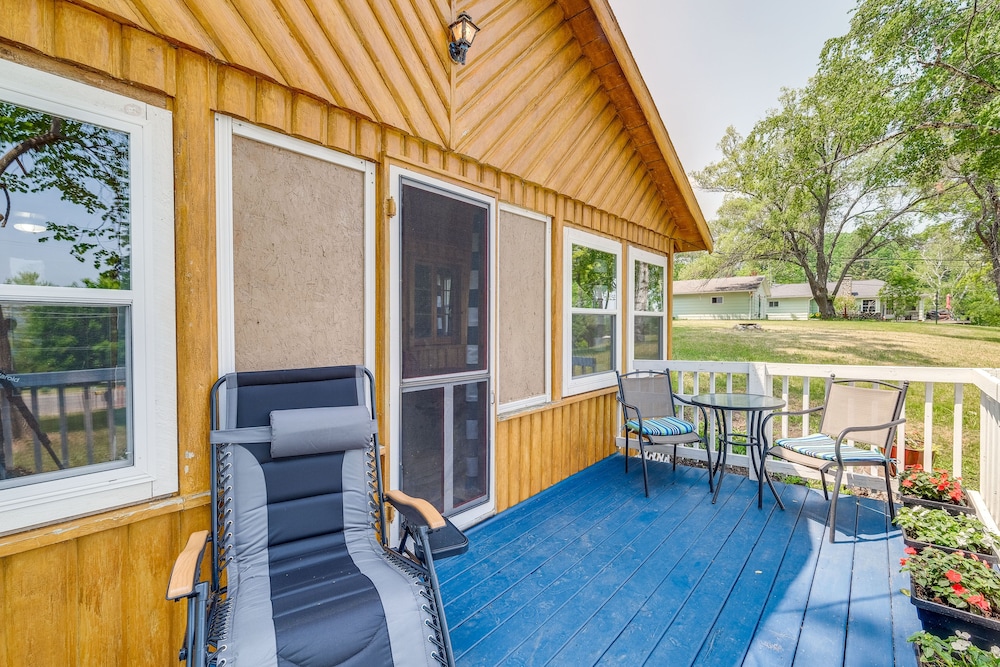 Charming Michigan Cottage w/ Sunroom & Lake Access view 2