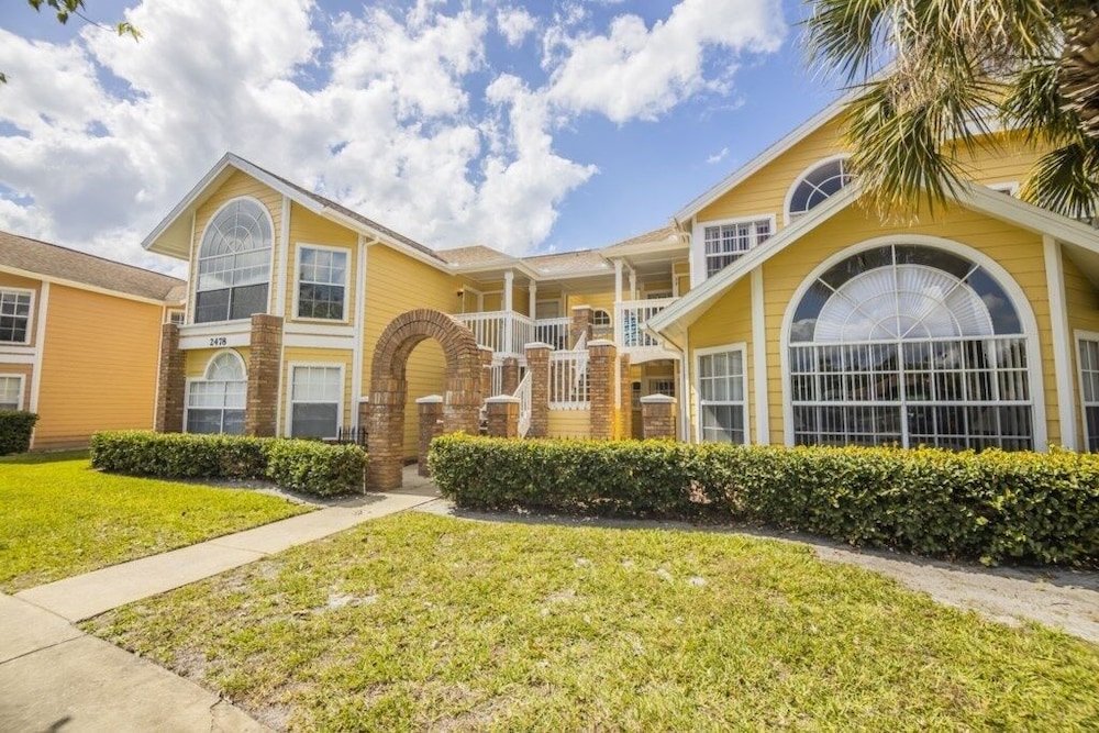 Bonita's Sweetwater Club Condo 3 Bedroom Condo by Redawning view 5