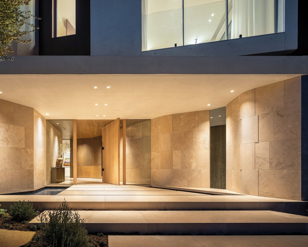 Stradella Mansion - Epitome of Luxury Living in This Breathtaking Bel Air Estate