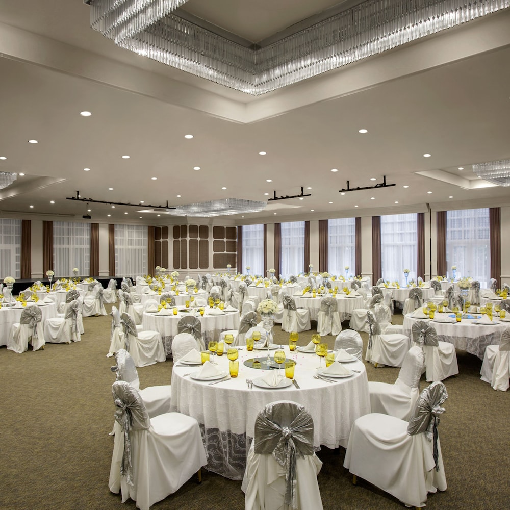 meeting & event spaces