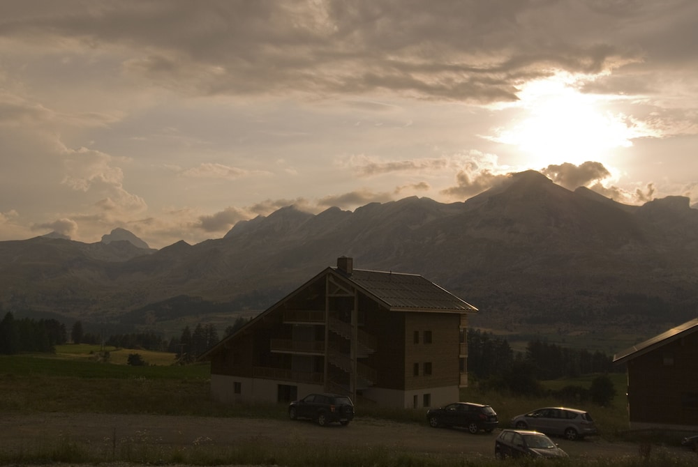 Photo 32