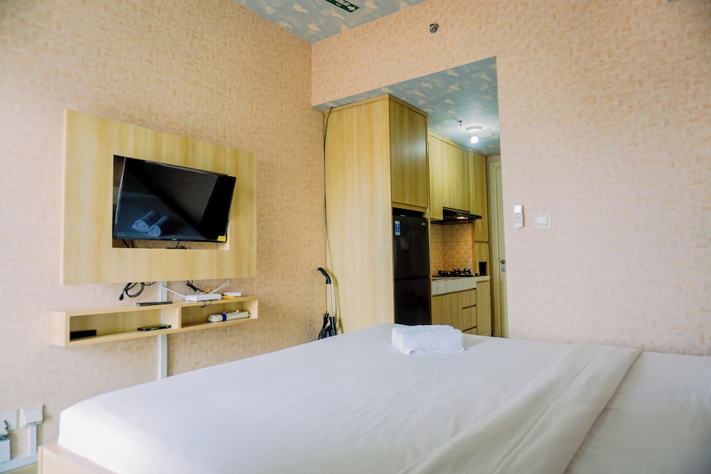 Cozy Designed And Comfy Studio Apartment At M-Town Residence view 4