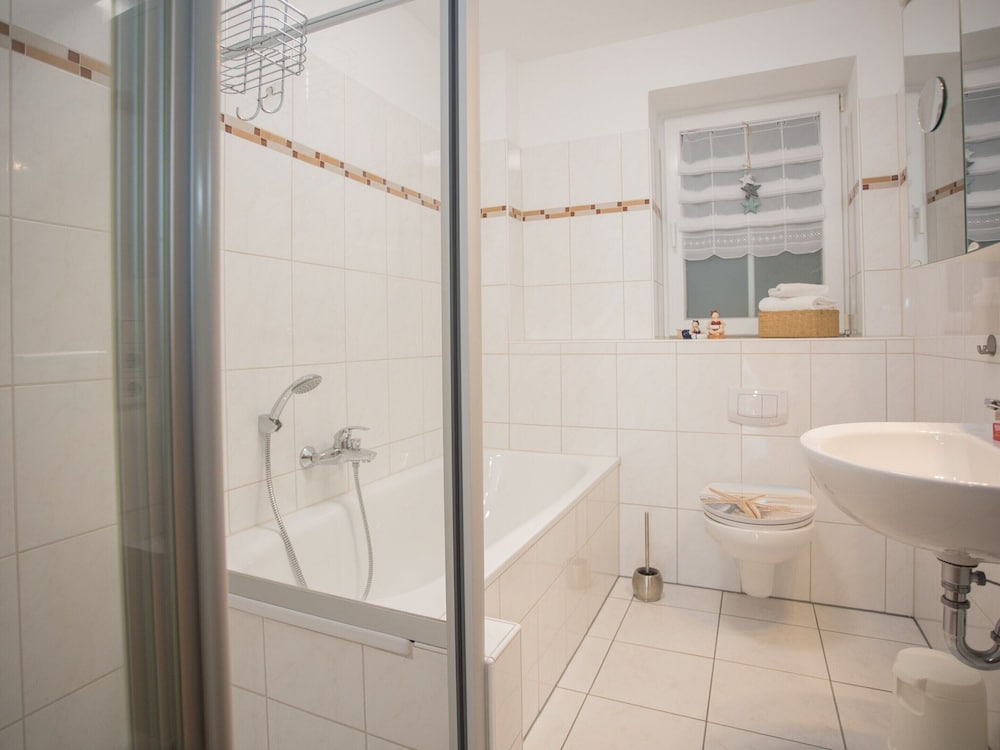 Bright Flat in Neuastenberg With Terrace