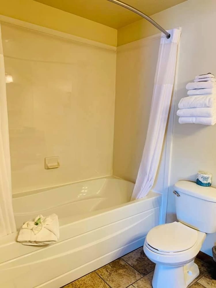 CB&M Executive Suites