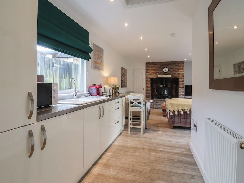 Ellesmere Cottage