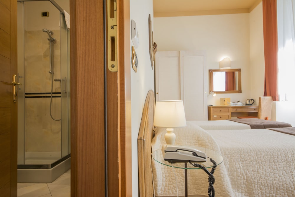 Piazza Paradiso Accomodation