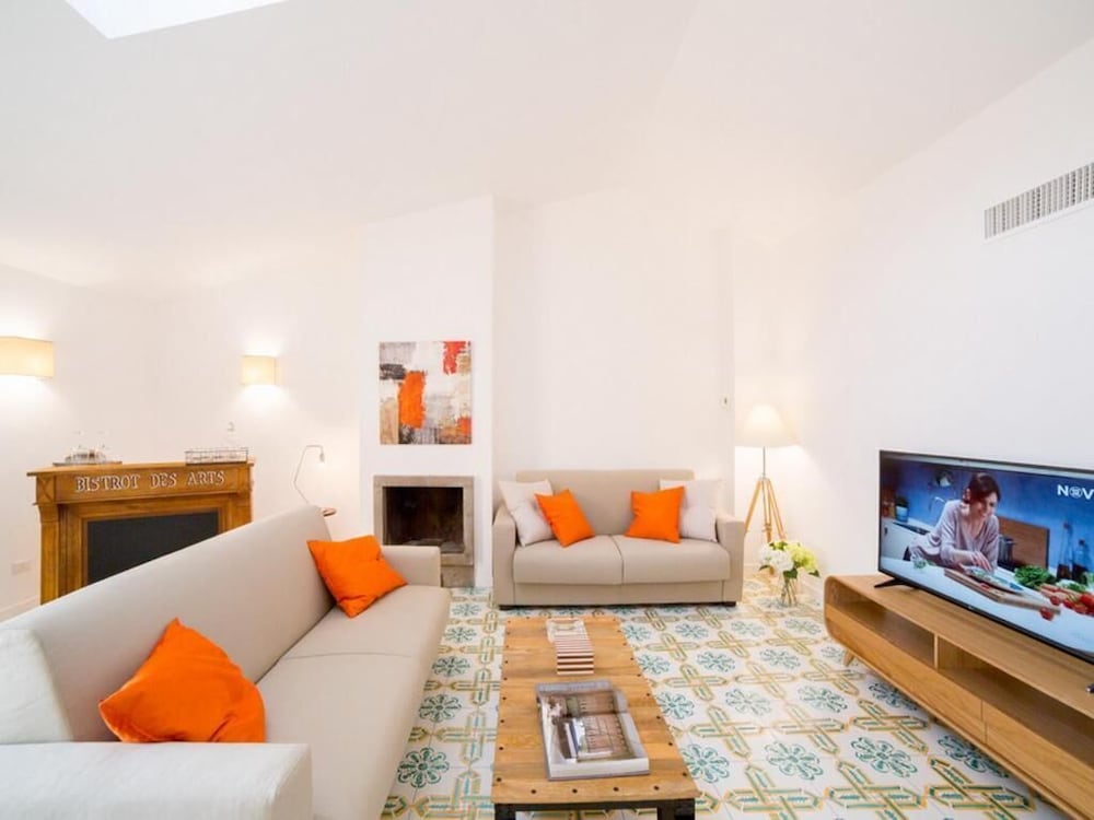 Grand Master Suites