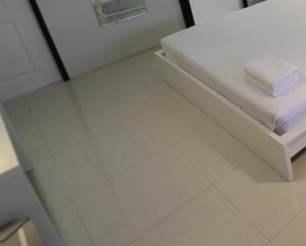 Eazy Motel Bangna
